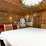 Apartman And Terrace In