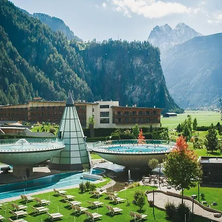 公寓 And Terrace In